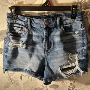 American Eagle Stretch Curvy Mom Shorts size 4